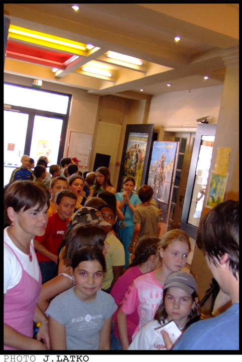 * Arrivée des classes au Colisée de La Madeleine * 