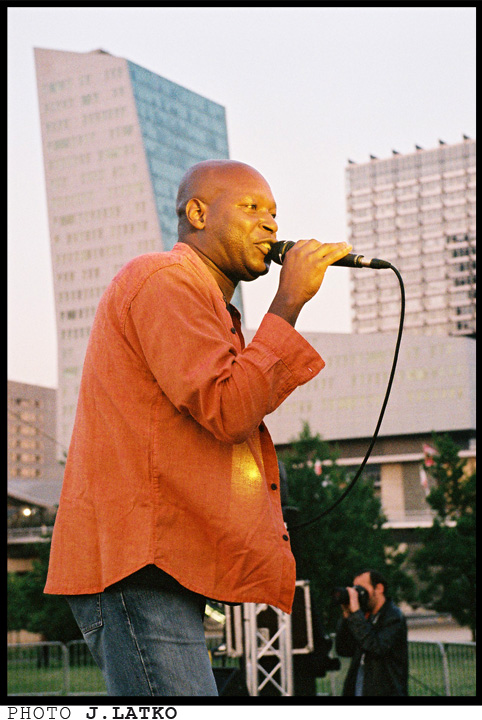 * Ouverture du Festival au Parc Matisse de Lille en association avec l'Aéronef -  Concert de Julien Jacob avant la projection  *