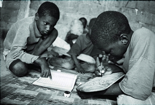 - Exposition Photographique :   " Talibés " -  Photographies de DOROTHEE LUBIN  - 